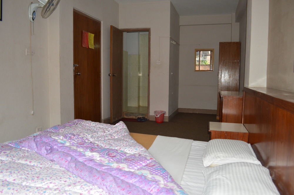Stupa Guest House กาฐมาณฑุ ภายนอก รูปภาพ